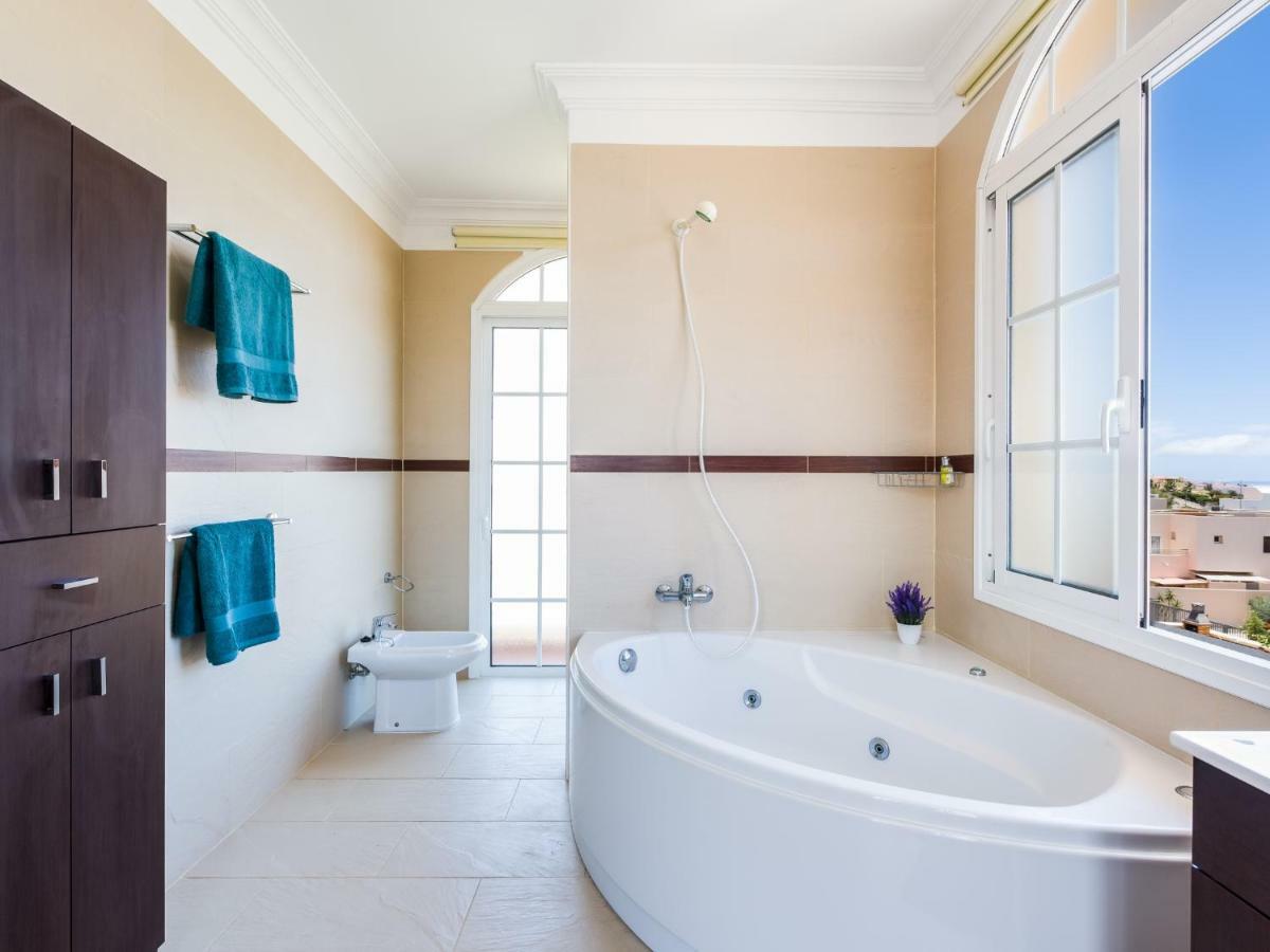 Amazing Villa Viktoria! Pool Big Garden Costa Adeje  Εξωτερικό φωτογραφία